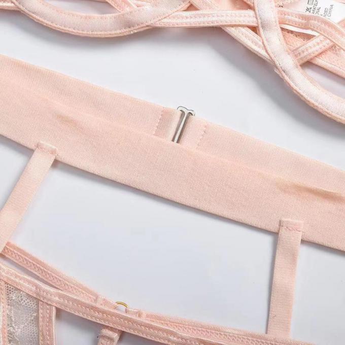 Los sujetadores y las bragas atractivos fijaron el hueco de la ropa interior que las bragas atractivas fijaron la ropa del cuerpo para la ropa interior del sexo
