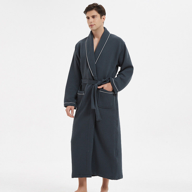 Más los pijamas calientes sólidos de la tela de algodón de la ropa de noche para hombre de Loungewear para los hombres